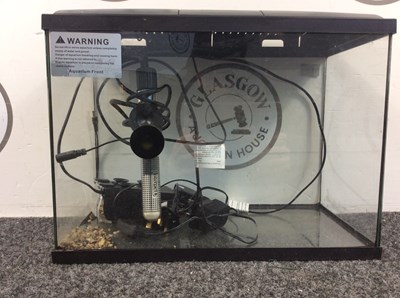 Lot 11 - Small fish tank