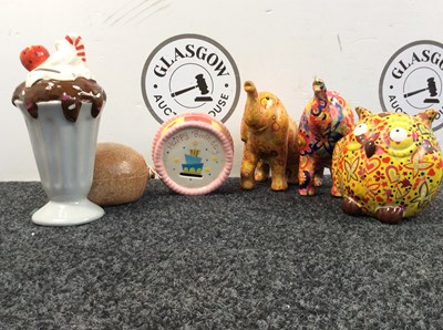 Lot 79 - 6 Piggy Banks In Various Styles - New