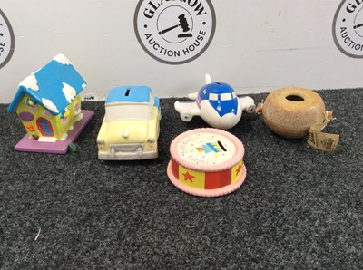 Lot 81 - 5 Piggy Banks In Various Styles - New