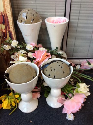 Lot 141 - 4 Large Plant Pots & Faux Flowers - Used