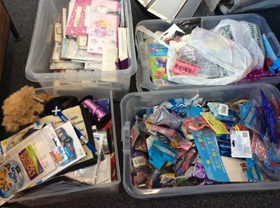Lot 193 - 4 Boxes Of Miscellaneous Including Cards, Gift Wrapping, Lanterns & More - Mixed