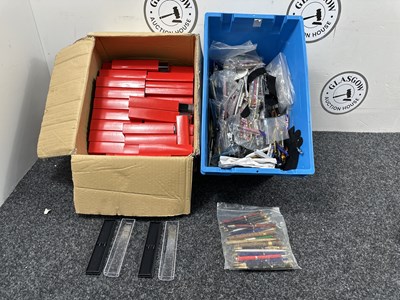 Lot 40 - Large Qty Of Pens & Pen Boxes - Mixed