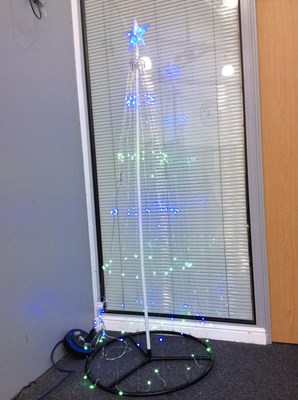 Lot 111 - 1.2m Light Up Smart Pop Up Christmas Tree - Used