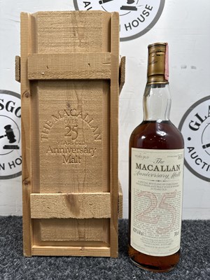 Lot 65 - The Macallan - 25 Year Old (1975) Anniversary Malt 70cl With Original Box - Mint Condition