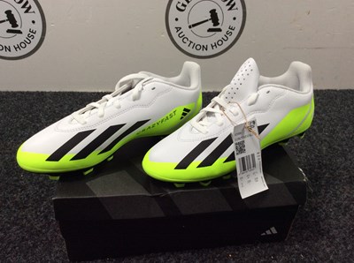 Lot 29 - Adidas crazyfast football boots size 5-new