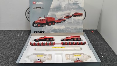 Lot 22 - Corgi heavy haulage 31013 scammell contractor X2 model vehicles