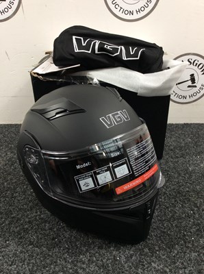 Lot 132 - VGV Motorcycle Helmet - New