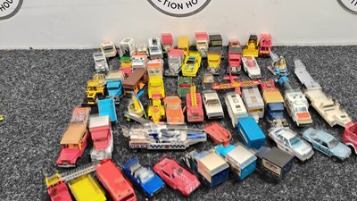 Lot 26 - Box containing large qty of matchbox vehicles