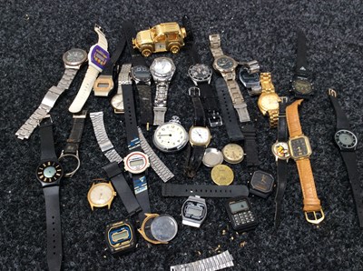 Lot 141 - Assortment of watches and small decorative clocks