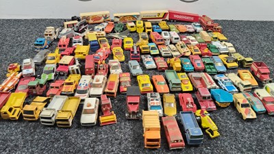 Lot 40 - Large qty of matchbox model vehicles
