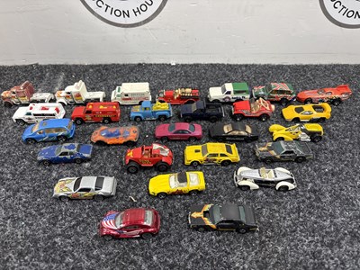 Lot 7 - Box of retro hot wheels model vehicles