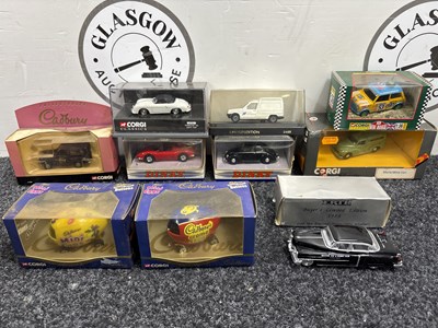 Lot 202 - Qty of boxed dinky and corgi vehicles