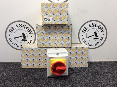 Lot 27 - 4 Selectric Seal 32A, 4-Pole Rotary Isolator Switch - New