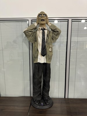 Lot 107 - Zombie Jump Scare - 5FT Tall - No Cable - Used