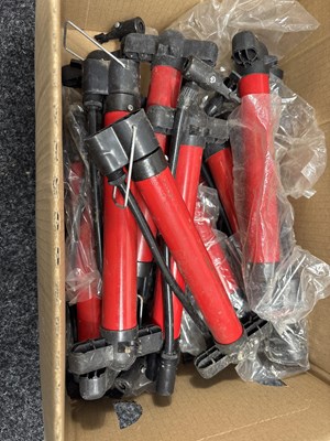 Lot 16 - 15 new bike pumps .