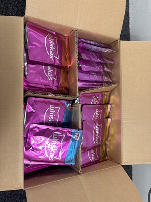 Lot 21 - 84 pouches of whiskers cat food o.o.d