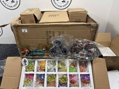 Lot 44 - Box of fish tank decorations containing 13 units