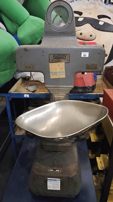 Lot 151 - Vintage Factory Avery Weighing Scales - Used