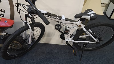 Lot 90 - White land rover folding sports bike