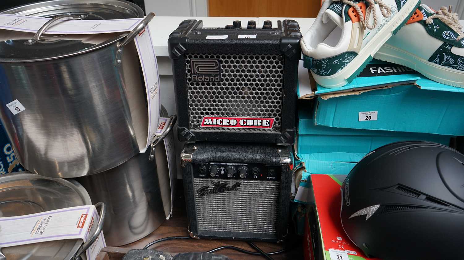 Lot 18 - Micro Cube Amp