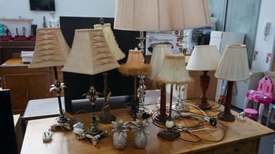 Lot 266 - Qty of lights and candle holders