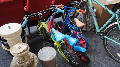 Lot 307 - 3 kids bikes