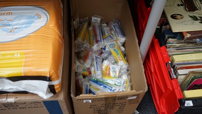 Lot 210 - Toothpaste n toothbrushes