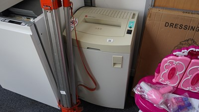 Lot 224 - Rexel shreader