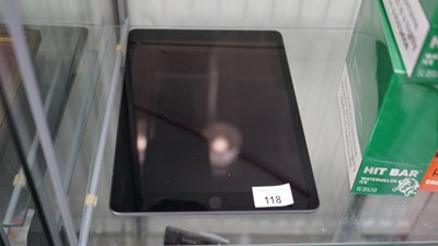 Lot 118 - iPad - no accessories