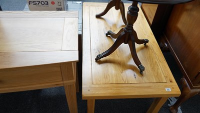 Lot 286 - Oak Coffee Table
