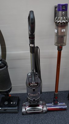 Lot 136 - Shark hoover