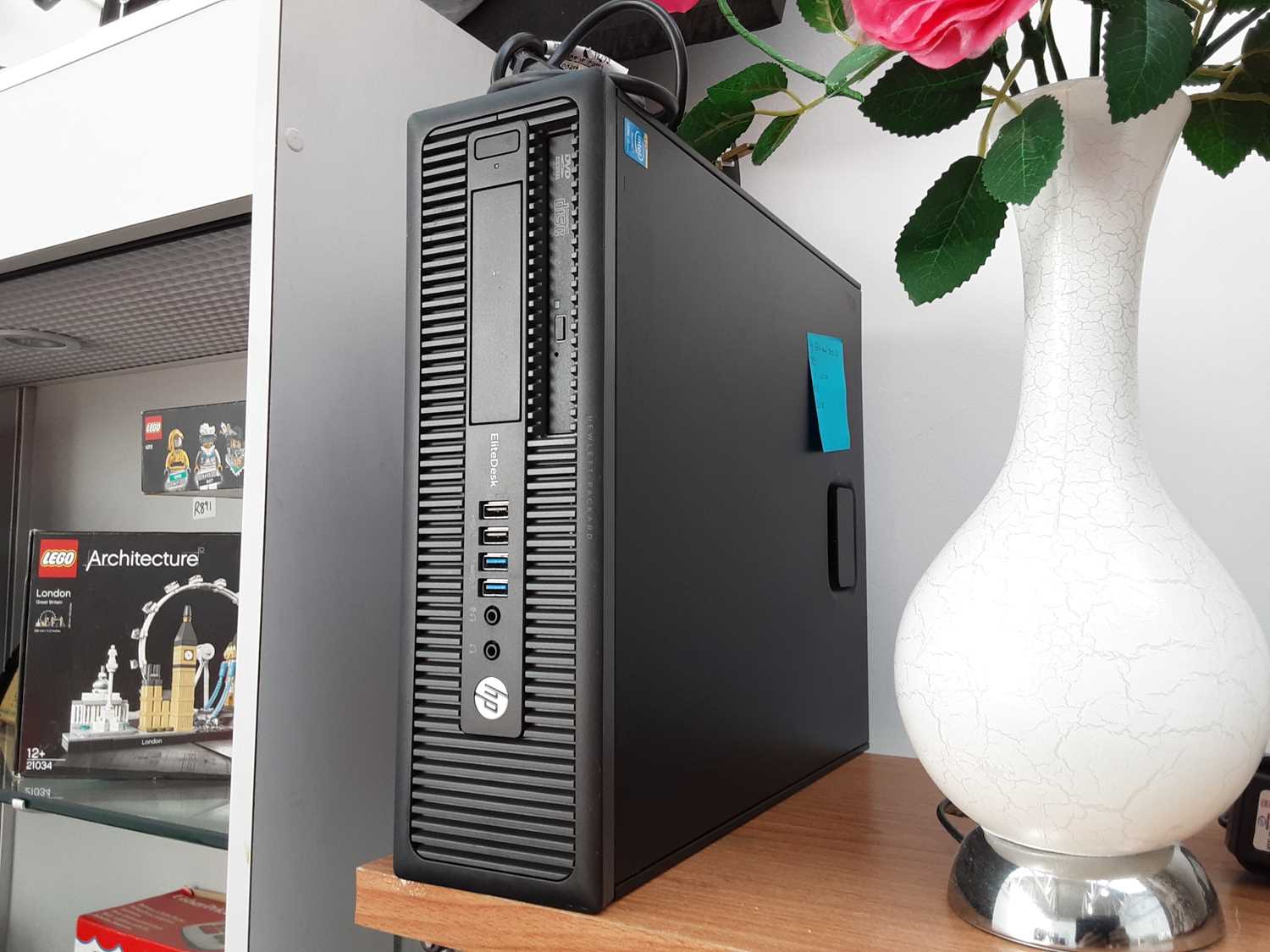 Lot 85 - Hp elitedesk i5-4670 240gb 8gb ram windows 10