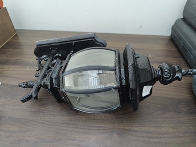 Lot 116 - Vintage effect Exterior Light Fitting