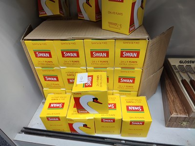 Lot 85 - Qty swan flints