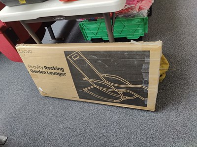 Lot 322 - Gravity rocking garden lounger