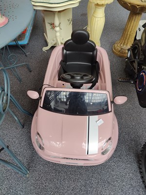 Lot 285 - Pink electric car with charger