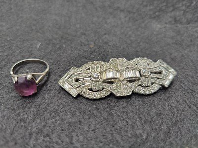 Lot 182 - Decorative silver ring and brooch