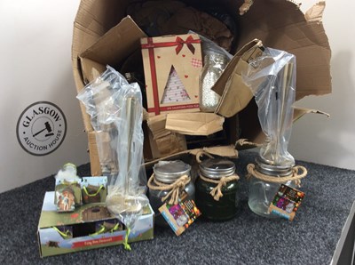 Lot 257 - Box of Misc