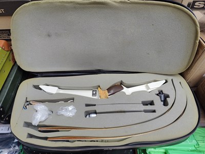 Lot 28 - Yamaha Archery bow for target shooting in vintage leather case