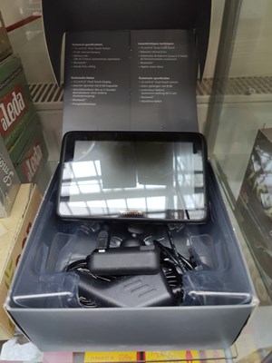 Lot 104 - TomTom pro truck nav