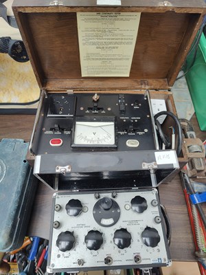 Lot 198 - Portable Wheatstone Bridge & AMP Tester