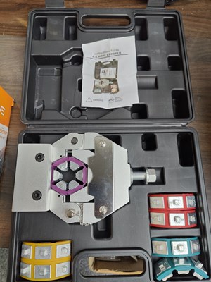Lot 15 - Vevor A/C Hose Crimper