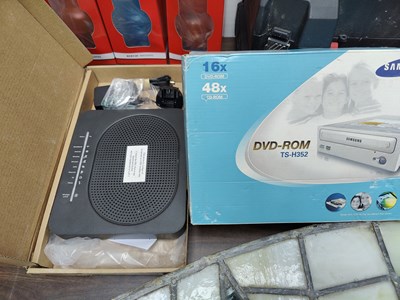 Lot 40 - ADSL router and Samsung DVD drive