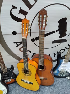 Lot 139 - 2 acoustic guitars