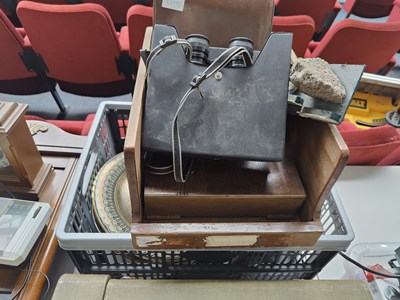 Lot 306 - Qty of Display Plates and other misc