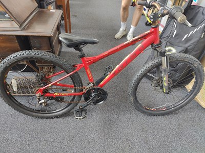 Lot 243 - Carrera bike