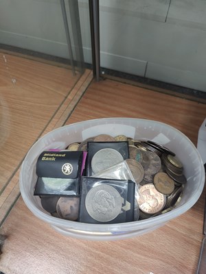 Lot 115 - Qty of Coins in tub lots pre decimal