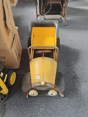 Lot 258 - Brum style little yellow metal vehicle
