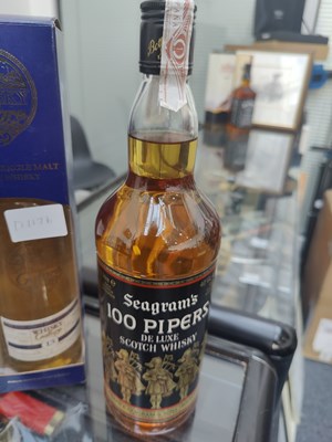 Lot 170 - Seagram's 100 pipers deluxe scotch whisky