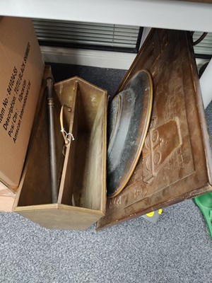 Lot 198 - Metal plaque, magazine rack and fire guard